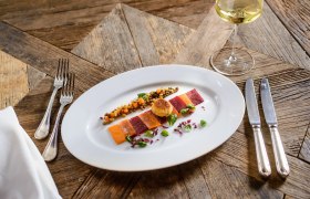 Ziegenkäse im Erdäpfel-Zucchinimantel, © Rita Newman Ziegenkäse im Erdäpfel-Zucchinimantel, © Rita Newman