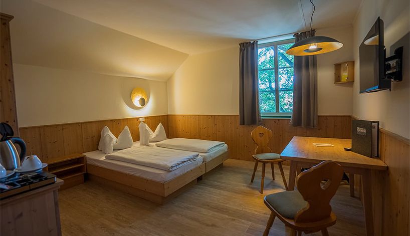 Twin- und Doppelzimmer