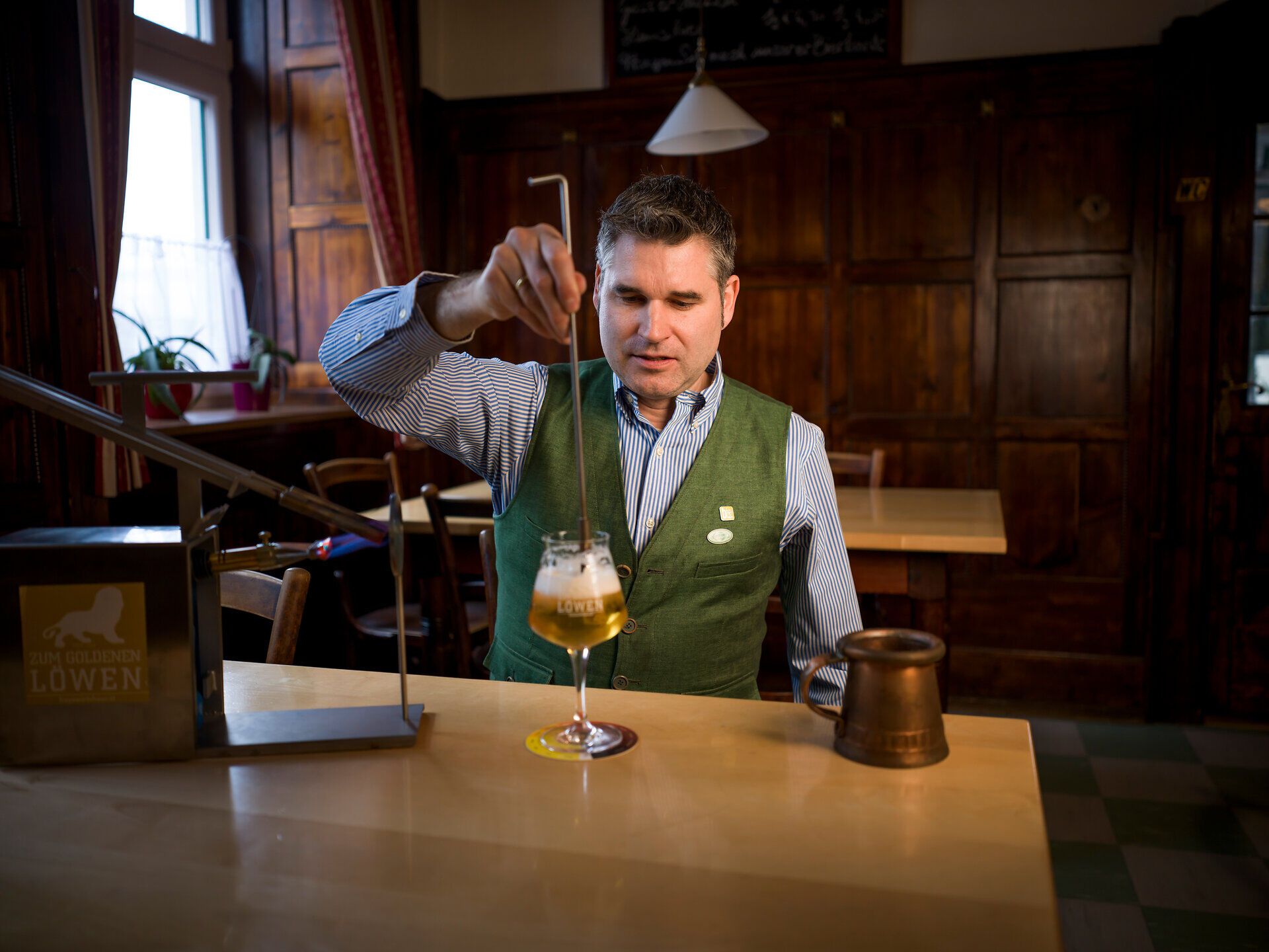 Andreas Frey in seinem Wirtshaus Zum Goldenen Löwen in Maria Taferl im Nibelungengau