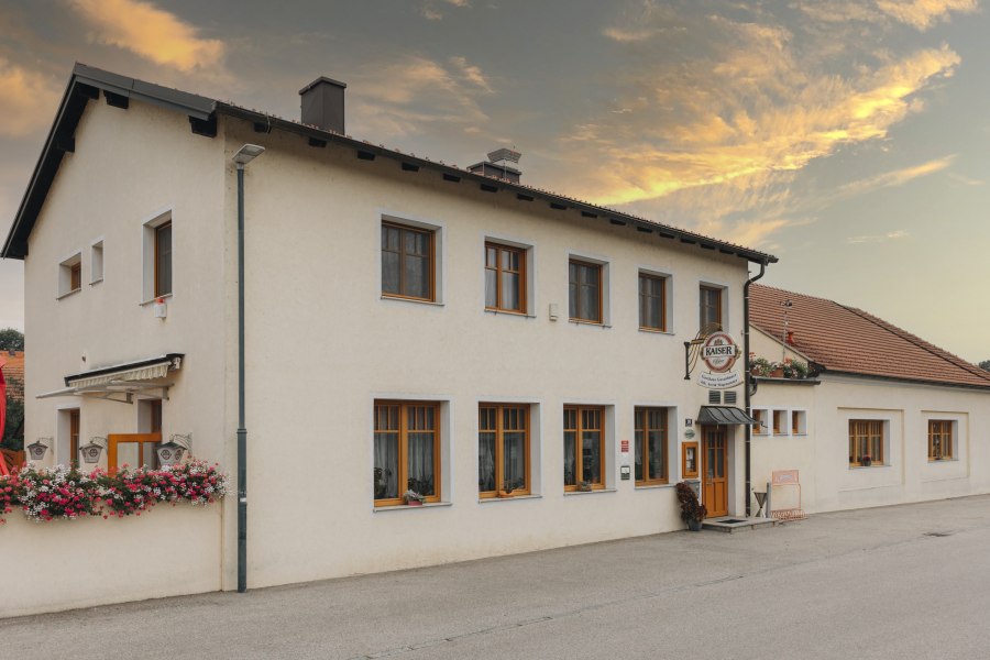 Gasthaus mit eigenem Wein- und Obstgarten, © Niederösterreich Werbung/David Schreiber