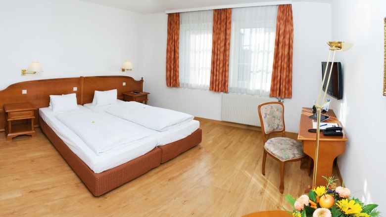Doppelzimmer im Dreikönigshof, © Hotel Drei Königshof/Henk