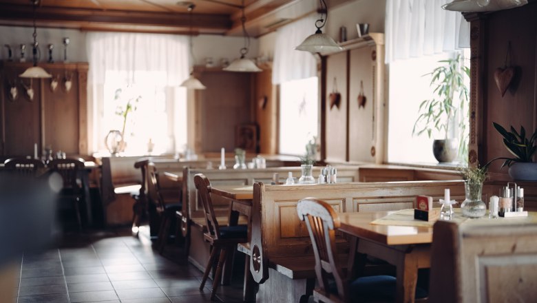 Allhartsberger Hof, &copy; Moststra&szlig;e, dochbodnliacht