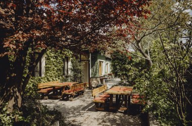 Gastgarten Bonka - das Wirtshaus im Wienerwald, © Niederösterreich Werbung/Sophie Menegaldo