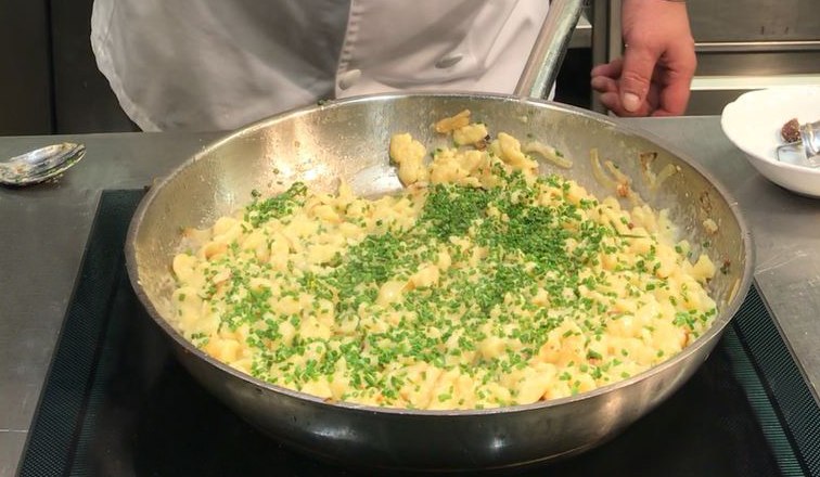 Käsespätzle, © Niederösterreichische Wirtshauskultur